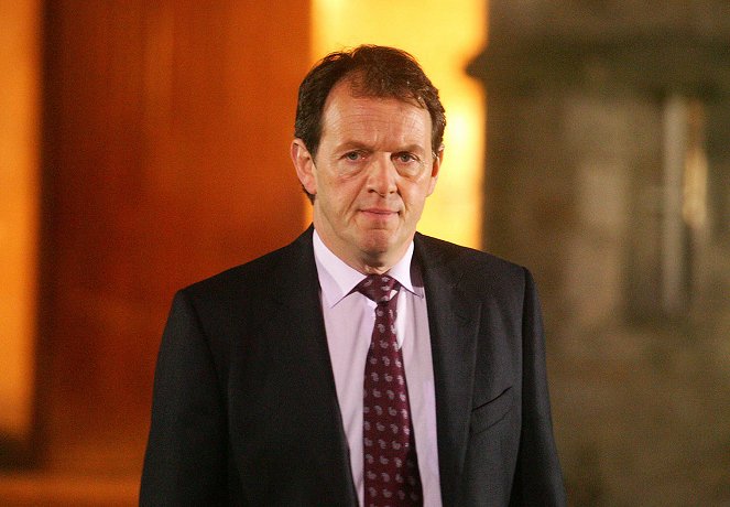 Inspector Lewis - Whom the Gods Would Destroy - Photos - Kevin Whately