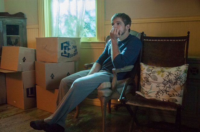 Bates Motel - There's No Place Like Home - Photos - Max Thieriot