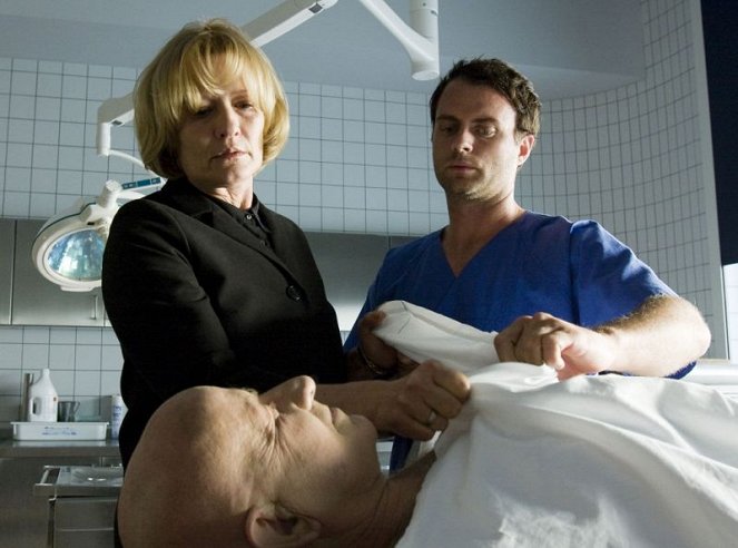 Tatort - Season 40 - Schwarzer Peter - Photos - Suzanne von Borsody, André Röhner