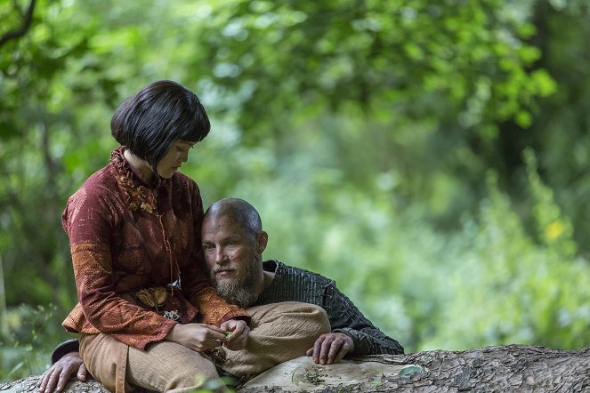 Vikings - What Might Have Been - Photos - Dianne Doan, Travis Fimmel