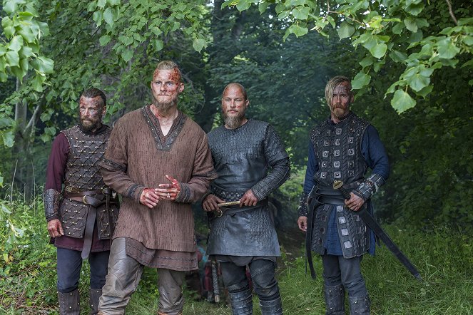 Vikings - Das Rabenbanner - Filmfotos - Peter Franzén, Alexander Ludwig, Travis Fimmel, Jasper Pääkkönen