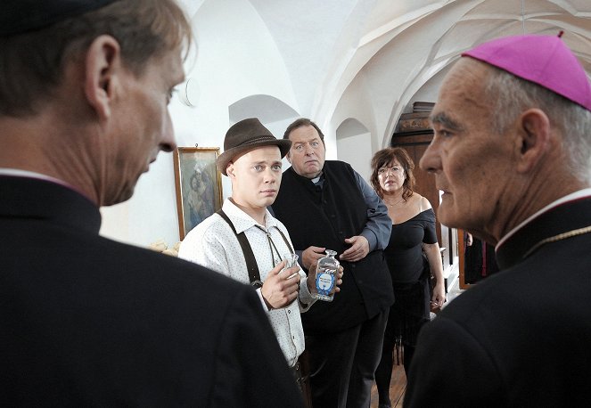 Pfarrer Braun - Ausgegeigt! - Filmfotók - Antonio Wannek, Ottfried Fischer, Gundi Ellert, Hans-Michael Rehberg