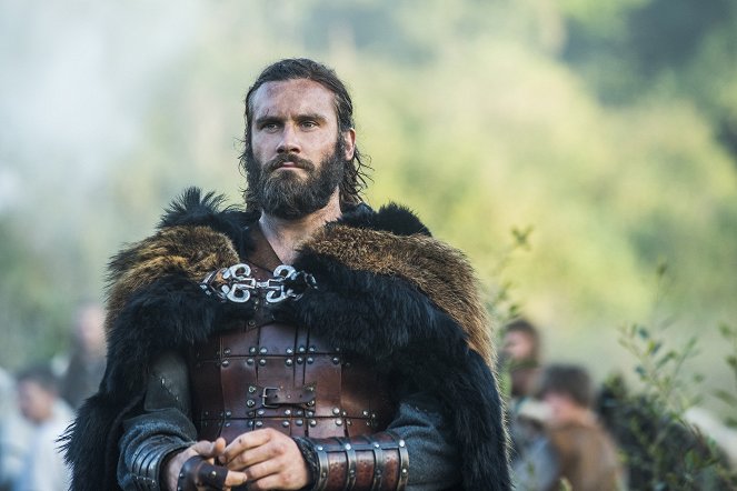 Vikings - Breaking Point - Photos - Clive Standen