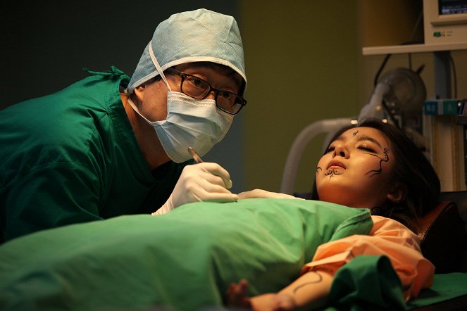 Doctor - Photos - Chang-wan Kim