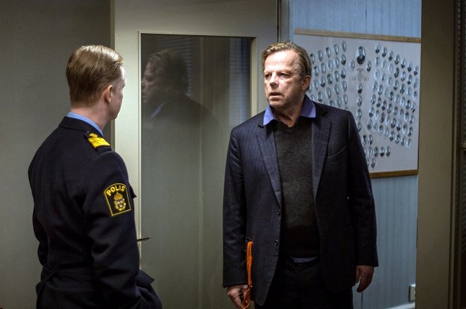 Wallander - Season 3 - Sorgfågeln - Z filmu - Sven Ahlström, Krister Henriksson