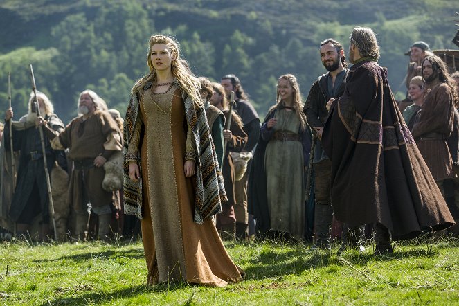Vikings - Season 3 - Der Wanderer - Filmfotos - Katheryn Winnick, George Blagden