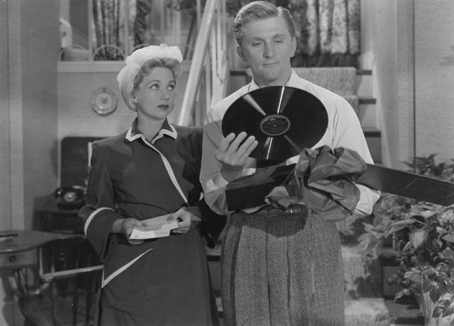 A Letter to Three Wives - Photos - Ann Sothern, Kirk Douglas