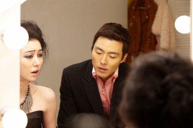 Tongtonghan hyeokmyeong - Film - So-jeong Lee, Moo-saeng Lee