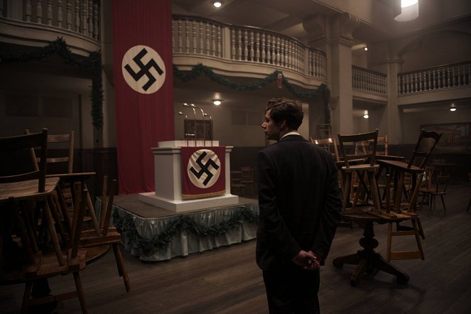 13 minutos para matar a Hitler - De la película