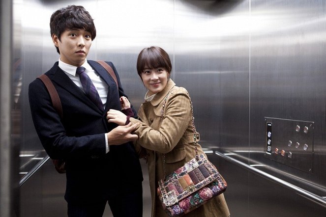 Dos bodas y un funeral - De la película - Hyeon-kyeong Ryoo