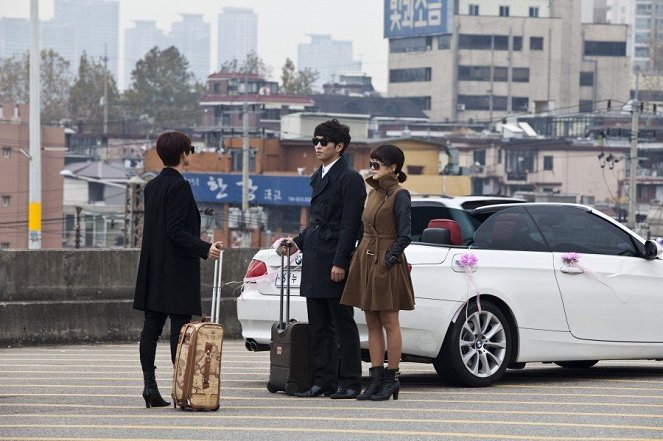 Dos bodas y un funeral - De la película - Hyeon-kyeong Ryoo
