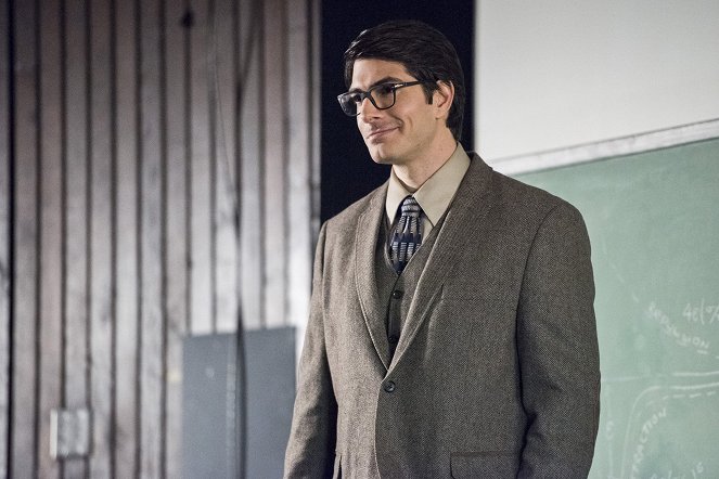 Legends of Tomorrow - Left Behind - Photos - Brandon Routh