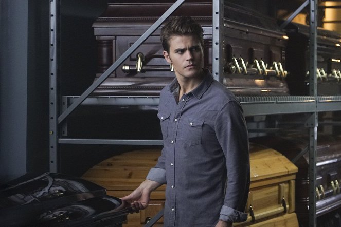 The Vampire Diaries - Live Through This - Photos - Paul Wesley