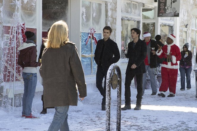 The Vampire Diaries - Season 7 - Cold as Ice - Photos - Paul Wesley, Ian Somerhalder
