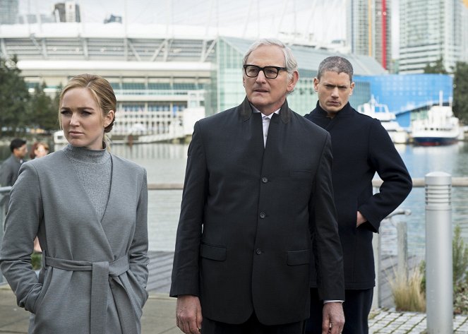 Legends of Tomorrow - Progeny - Photos - Caity Lotz, Victor Garber, Wentworth Miller