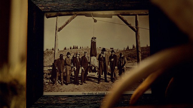 Wynonna Earp - Season 1 - Diggin’ Up Bones - Filmfotos
