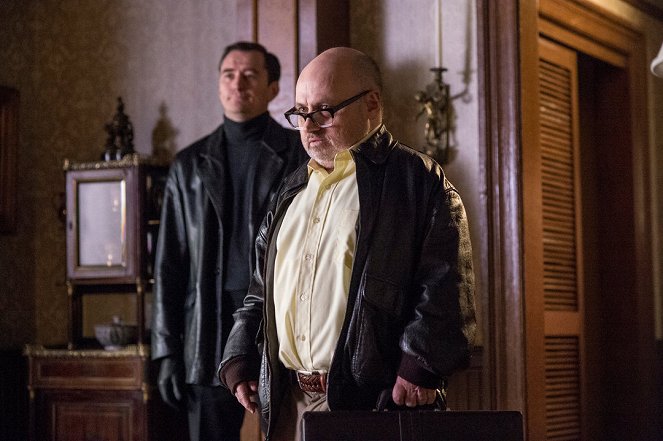 The Blacklist - Season 2 - The Kenyon Family (No. 71) - Photos