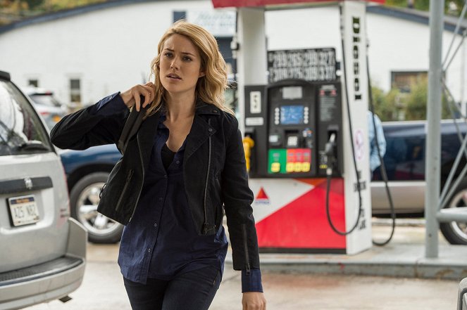 The Blacklist - Kings of the Highway (No. 108) - Photos - Megan Boone