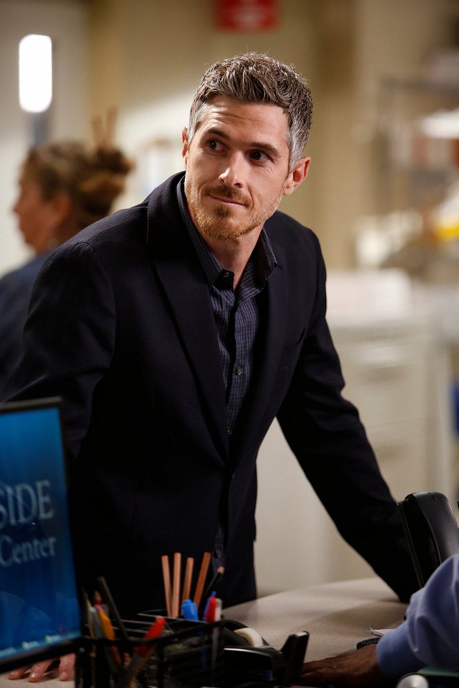 Heartbeat - The Land of Normal - Photos - Dave Annable