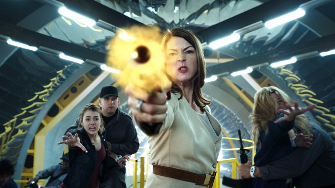 Heroes Reborn - Project Reborn - Do filme - Gatlin Kate James, Rya Kihlstedt