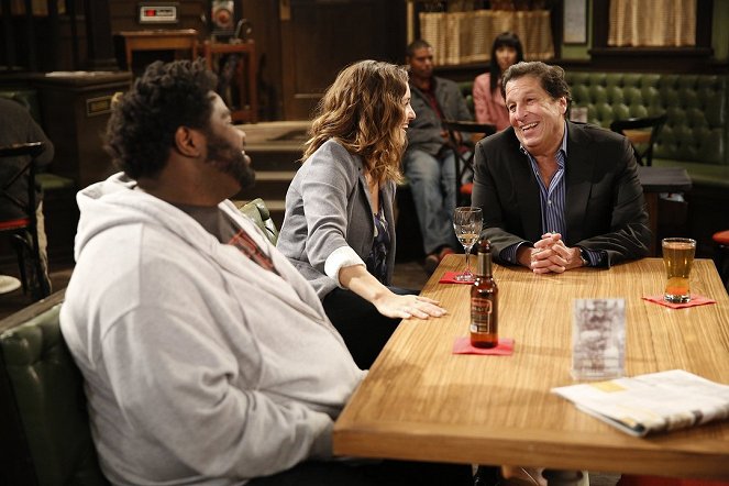 Undateable - Season 2 - An Imaginary Torch Walks Into a Bar - Making of