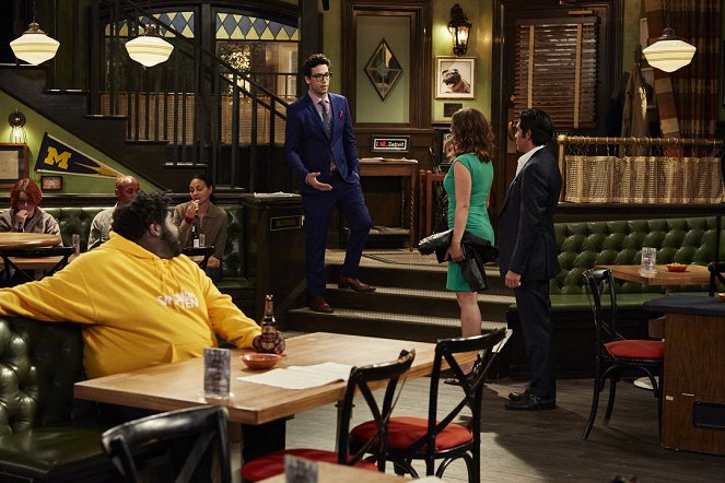 Undateable - Season 2 - Ein Geschwisterkonflikt kommt in eine Bar - Filmfotos - Rick Glassman
