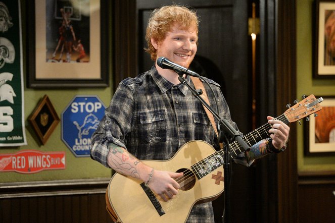 Undateable - A Live Show Walks Into a Bar, Part 1 - Do filme - Ed Sheeran