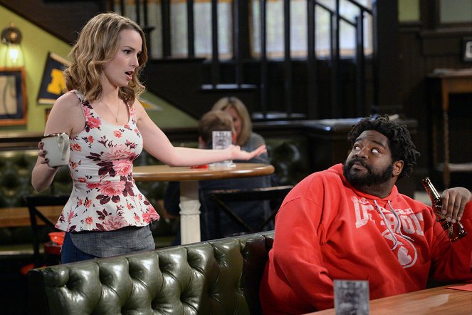 Undateable - Season 2 - A Live Show Walks Into a Bar, Part 1 - Kuvat elokuvasta - Bridgit Mendler, Ron Funches