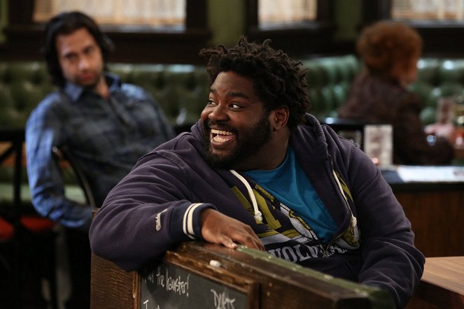 Undateable - An Angry Judge Walks Into a Bar - Film - Ron Funches