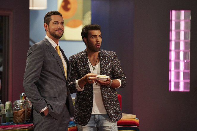 Telenovela - Z filmu - Zachary Levi, Jencarlos Canela