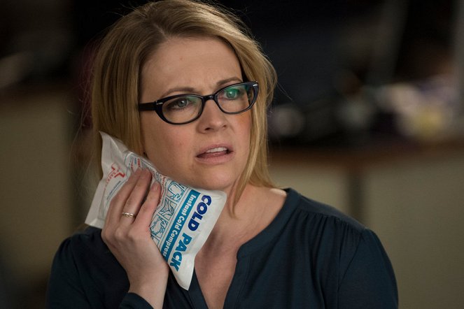 The Mysteries of Laura - The Mystery of the Deceased Documentarian - Photos - Melissa Joan Hart