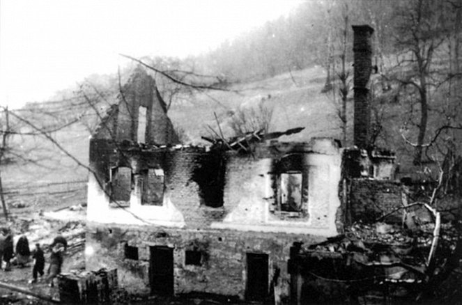 Valašsko, kruté jaro 1945 - Photos