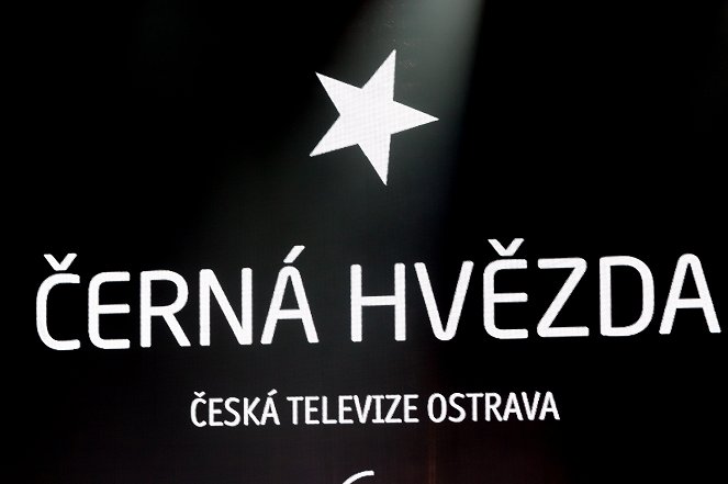 Černá hvězda aneb 60 let vysílání z Ostravy - Kuvat elokuvasta