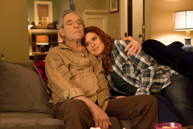 The Mysteries of Laura - Season 2 - The Mystery of the Morning Jog - Photos - Robert Klein, Debra Messing
