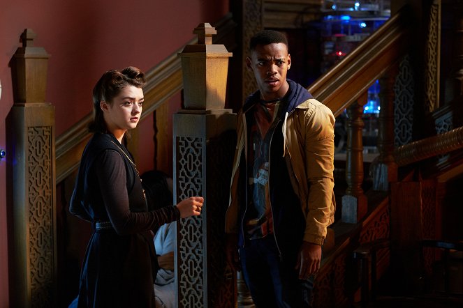 Doctor Who - Face the Raven - Do filme - Maisie Williams, Joivan Wade