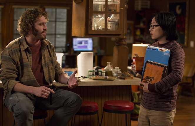Silicon Valley - Two in the Box - Photos - T.J. Miller, Jimmy O. Yang