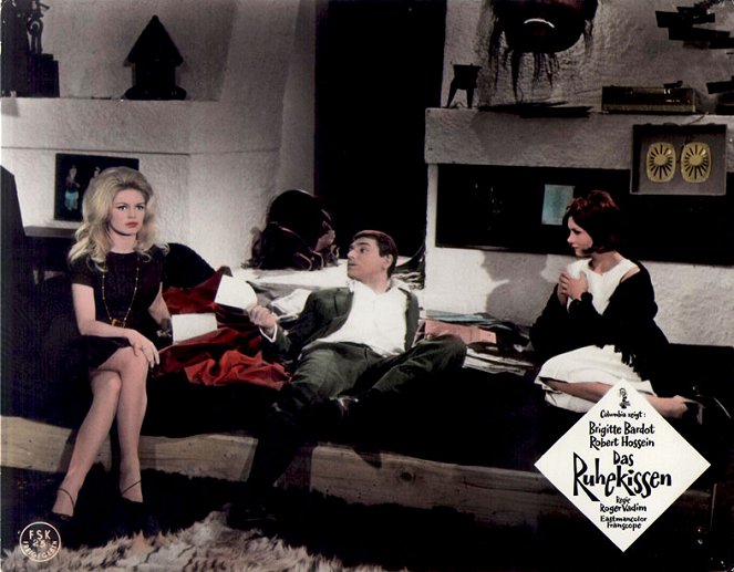 Love on a Pillow - Lobby Cards - Brigitte Bardot, Robert Hossein