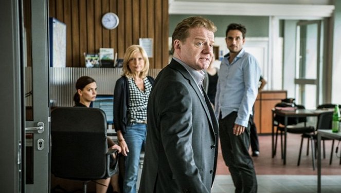 Tatort - Season 47 - Der hundertste Affe - Van film - Camilla Renschke, Sabine Postel, Luise Wolfram, Barnaby Metschurat