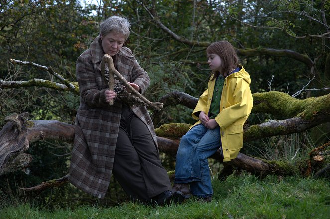 Wake Wood - Film - Ruth McCabe, Ella Connolly