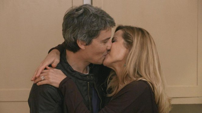 Les Mystères de l'amour - Season 5 - Enquêtes - Z filmu - Philippe Vasseur, Laure Guibert