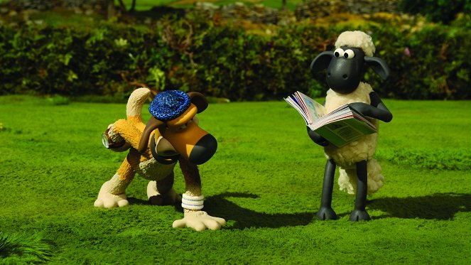 Shaun the Sheep - Season 2 - Bitzer's Basic Training - Van film