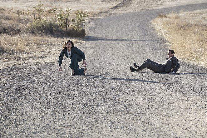 Agent Carter - A Little Song and Dance - Photos - Hayley Atwell, James D'Arcy