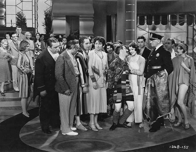 Sucharki w kształcie zwierząt - Z filmu - Margaret Dumont, Groucho Marx, Lillian Roth