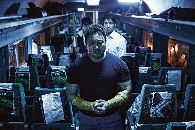 Vonat Busanba – Zombi expressz - Filmfotók - Dong-seok Ma