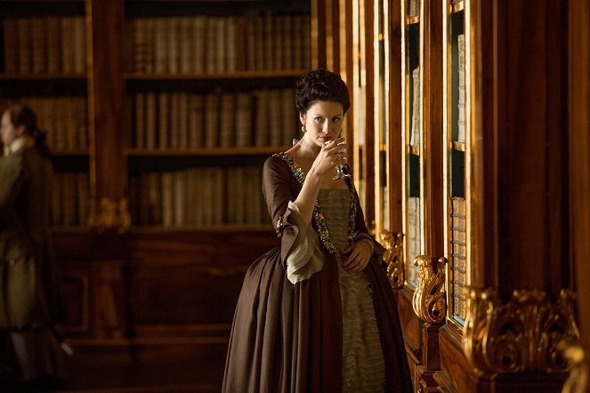 Outlander - Season 2 - La Dame Blanche - Photos - Caitríona Balfe