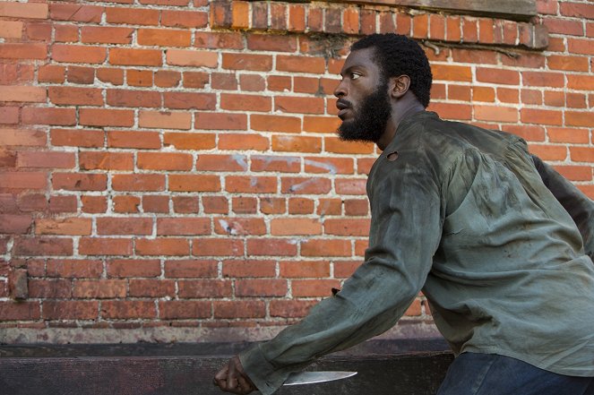 Underground - Black & Blue - De la película - Aldis Hodge