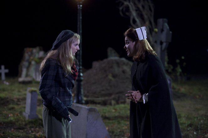 R.L. Stine's the Haunting Hour: The Series - Season 1 - Ghostly Stare - Photos
