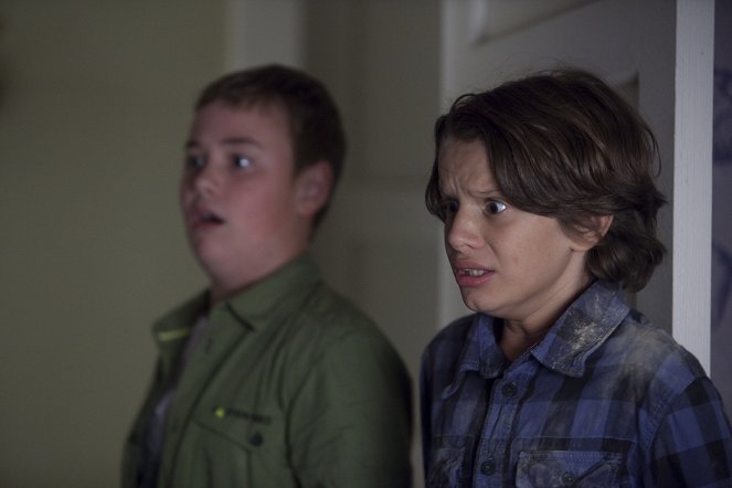 R.L. Stine's the Haunting Hour: The Series - Season 1 - The Walls - Photos