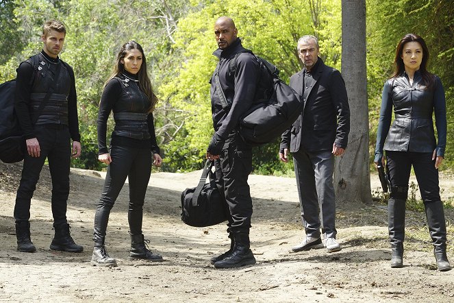 MARVEL's Agents Of S.H.I.E.L.D. - Absolution - Filmfotos - Luke Mitchell, Natalia Cordova-Buckley, Henry Simmons, Ming-Na Wen