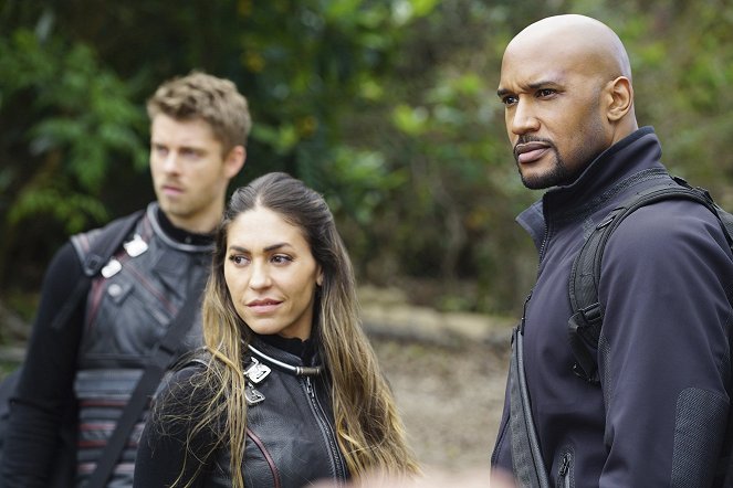Agents of S.H.I.E.L.D. - Absolution - Photos - Natalia Cordova-Buckley, Henry Simmons